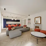 Rent 3 bedroom apartment of 818 m² in Paris