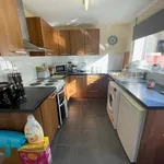 Rent 2 bedroom flat in Wales