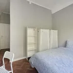 Rent a room in lisbon