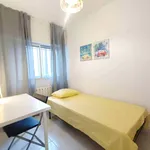 Rent a room in Madrid