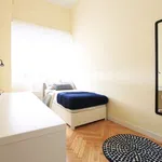 Rent a room of 120 m² in madrid