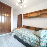 Rent a room of 110 m² in granada