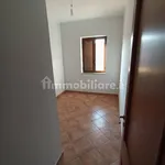 Affitto 5 camera appartamento di 170 m² in Reggio Calabria