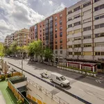 Rent a room of 200 m² in madrid