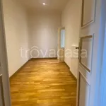 Rent 6 bedroom apartment of 210 m² in Lucca