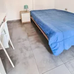 Rent 4 bedroom apartment in Valencia