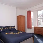 Rent 6 bedroom house in South East England