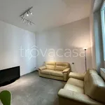 Affitto 2 camera appartamento di 75 m² in Firenze