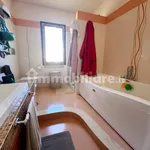 Rent 5 bedroom house of 300 m² in Syracuse