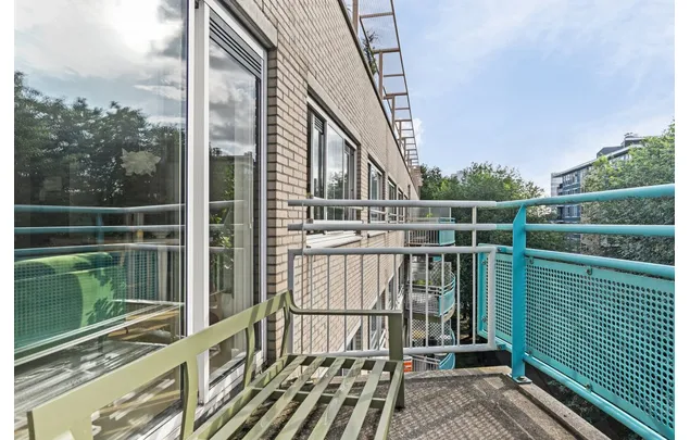 Huur 2 slaapkamer appartement van 75 m² in amsterdam