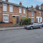 Rent 3 bedroom flat in South East England