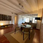 Rent 4 bedroom apartment of 90 m² in Barcelona