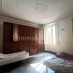 Rent 5 bedroom apartment of 110 m² in Genoa