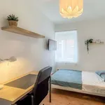 Rent a room of 74 m² in Valladolid