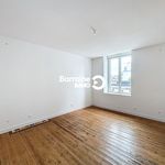 Rent 2 bedroom apartment of 59 m² in Lannilis