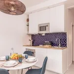 Rent 1 bedroom apartment of 45 m² in lisbon