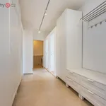 Pronajměte si 3 ložnic/e byt o rozloze 83 m² v Praha