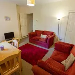 Rent 3 bedroom flat in West Midlands