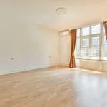 Huur 4 slaapkamer appartement van 130 m² in Amsterdam