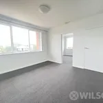 Rent 2 bedroom apartment in Melbourne