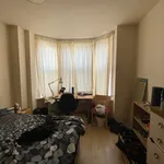 Rent 6 bedroom house in East Midlands