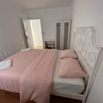 Rent 4 bedroom apartment in Barcelona