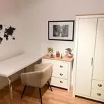 Rent 4 bedroom apartment of 90 m² in Frankfurt