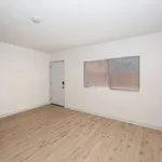 Rent 2 bedroom apartment in Long Beach