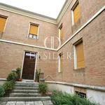 Rent 5 bedroom apartment of 130 m² in Grosseto