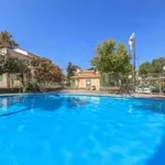 Rent 1 bedroom apartment in Santa Clarita