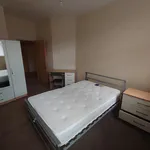 Rent 2 bedroom flat in Leicester