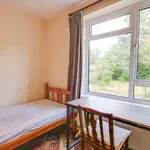 Rent 4 bedroom flat in East Of England