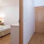 Rent 1 bedroom apartment in Porto