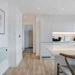 Rent 5 bedroom apartment of 68 m² in Salford