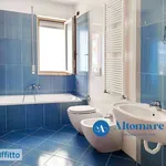 Rent 4 bedroom apartment of 130 m² in Bari