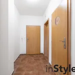 Pronajměte si 2 ložnic/e byt o rozloze 59 m² v Bzenec