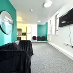 Rent 5 bedroom flat in Leicester