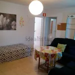 Alquilo 3 dormitorio apartamento de 100 m² en  Sevilla