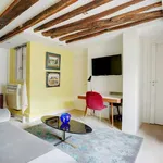 Rent 1 bedroom apartment of 35 m² in paris