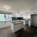 Rent 3 bedroom house of 830 m² in Moranbah