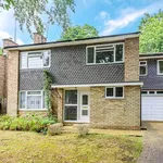 Rent 5 bedroom house in Camberley