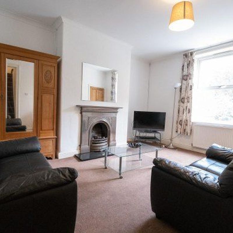 Shared accommodation to rent in Clement Street, Huddersfield, West Yorkshire HD1 Shearing Cross