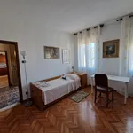 Rent 3 bedroom apartment of 125 m² in Padova