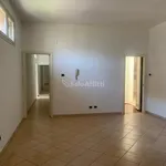 Affitto 5 camera appartamento di 166 m² in Catania