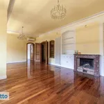 Rent 4 bedroom apartment of 141 m² in Rome