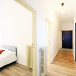 Rent 3 bedroom apartment of 20 m² in Modena