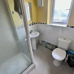 Rent 6 bedroom house in Wales