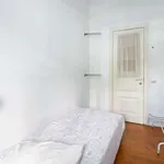 Rent a room of 110 m² in lisbon