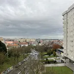 Rent 2 bedroom apartment of 80 m² in Porto