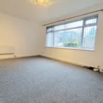 Flat to rent in Dovehouse Close, Whitefield M45